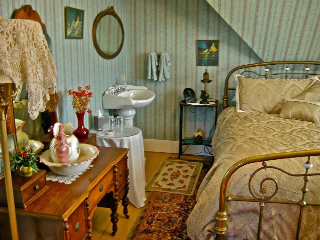 The Old Tower House Bed & Breakfast นอร์ธเบนด์ ห้อง รูปภาพ